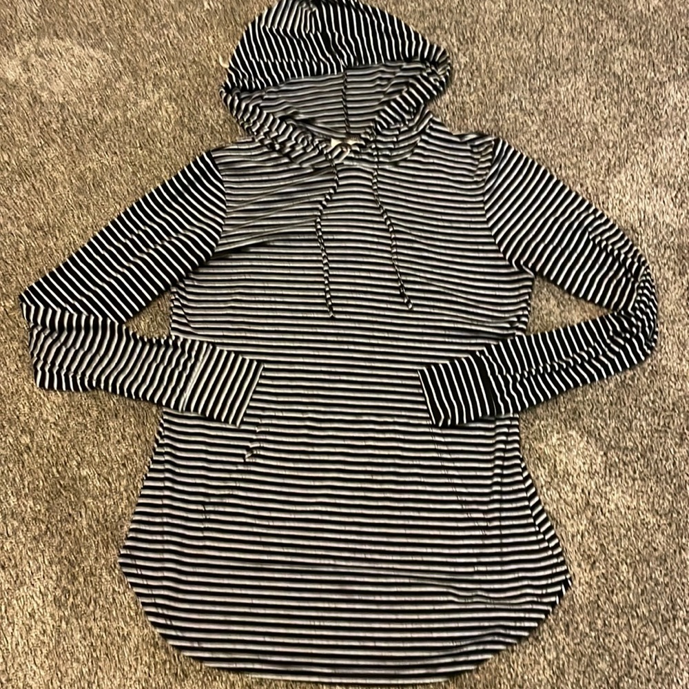 Modern Lux, womens long sleeve hooded shirt.Super comfortable, stretch material.